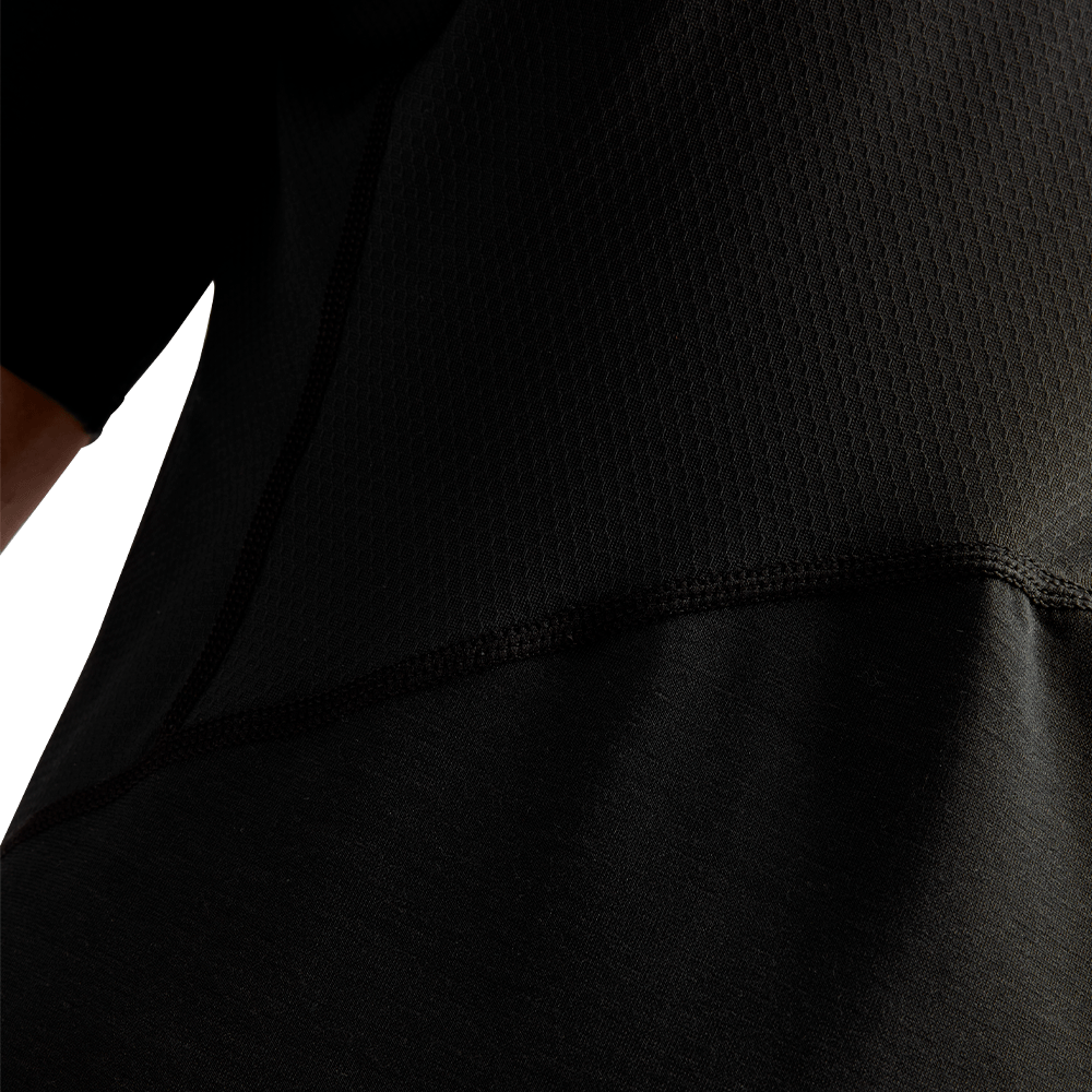 Blusa Hoka Skybreeze 1/2 Zip MC Masculina – preto – foto 5